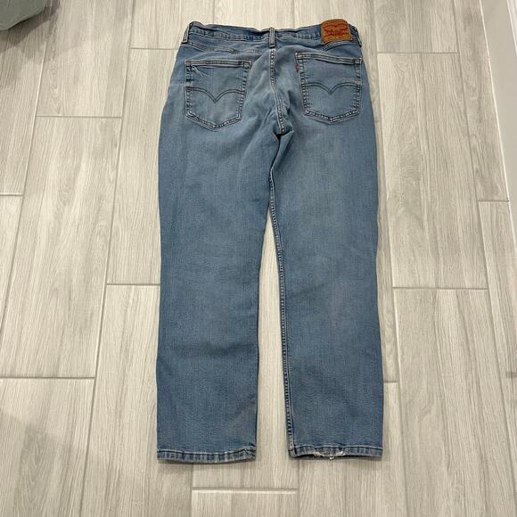 Levi's 514 Men's 36x30 Medium Wash Distressed Straight Leg Denim Jeans - Picture 2 of 7